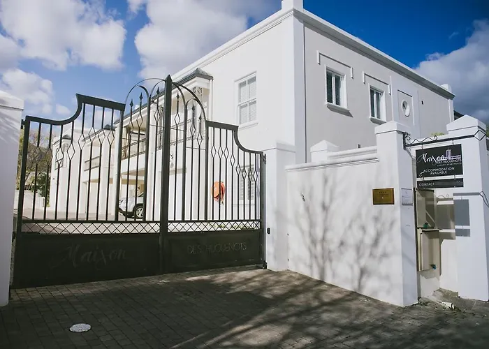 Maison Des Huguenots Le Roux
